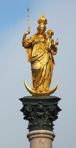 Muenchen Mariensaule 01
